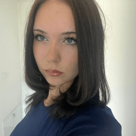 Timea Jarabicová – volunteer portrait
